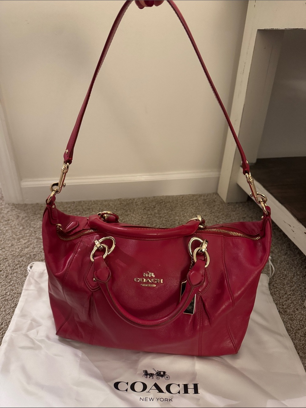Coach Red Leather Tote Bag with Gold Hardware - Women - Picture 4 of 4